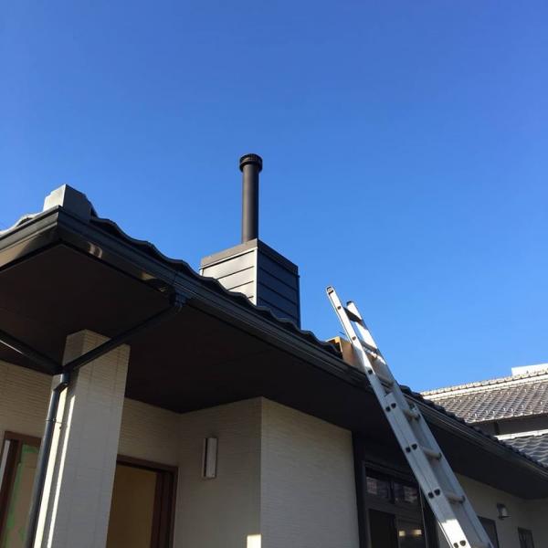 愛媛県内子町で薪ストーブと煙突を設置した画像